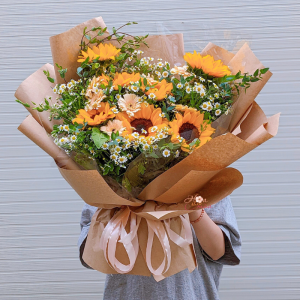 Bó hoa Hướng dương mix Cúc Tana – Daily 33 bó kiểu
