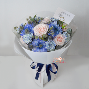 Bó hoa sinh nhật mẫu 14 – Tone xanh dương