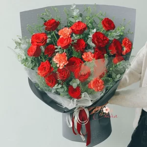 Bó hoa hồng đỏ Ecuador mix Cẩm chướng bó kiểu Size L