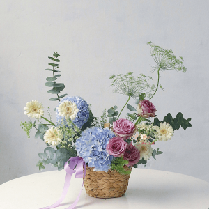 Lẵng giỏ hoa tặng Mẹ – Tone xanh dương