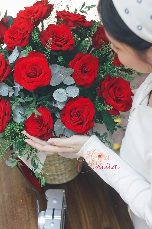Giỏ hoa Blooming Rose Ecuador size S - Ảnh 04