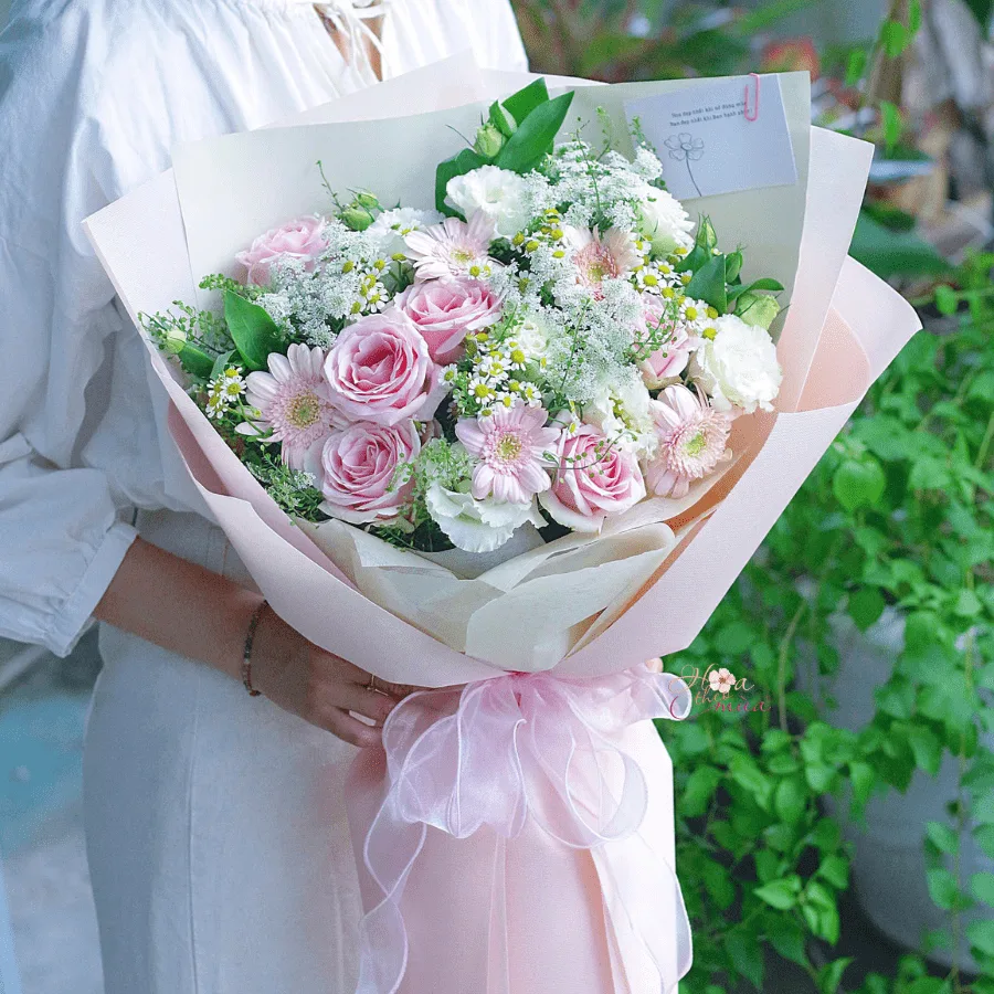 Bó hoa tone hồng – Mẫu 3