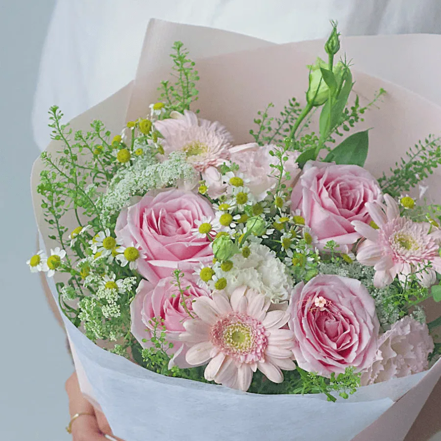 Bó hoa tone hồng - Sự kết hợp tinh tế